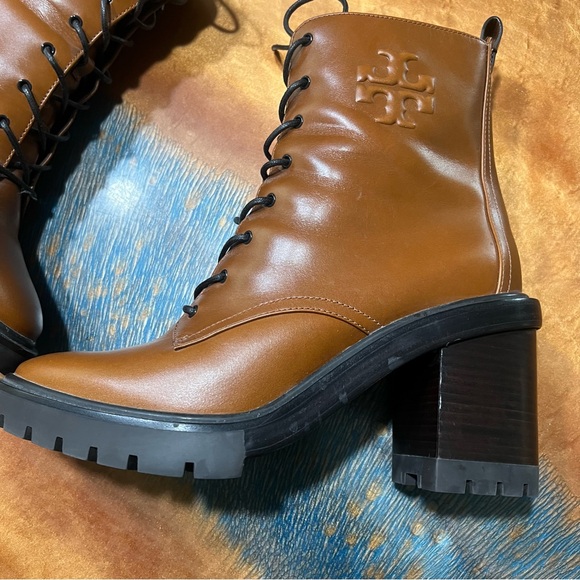 Tory Burch Double T Lug Sole Brown Leather boots size 9.5 combat hiker - Picture 4 of 16